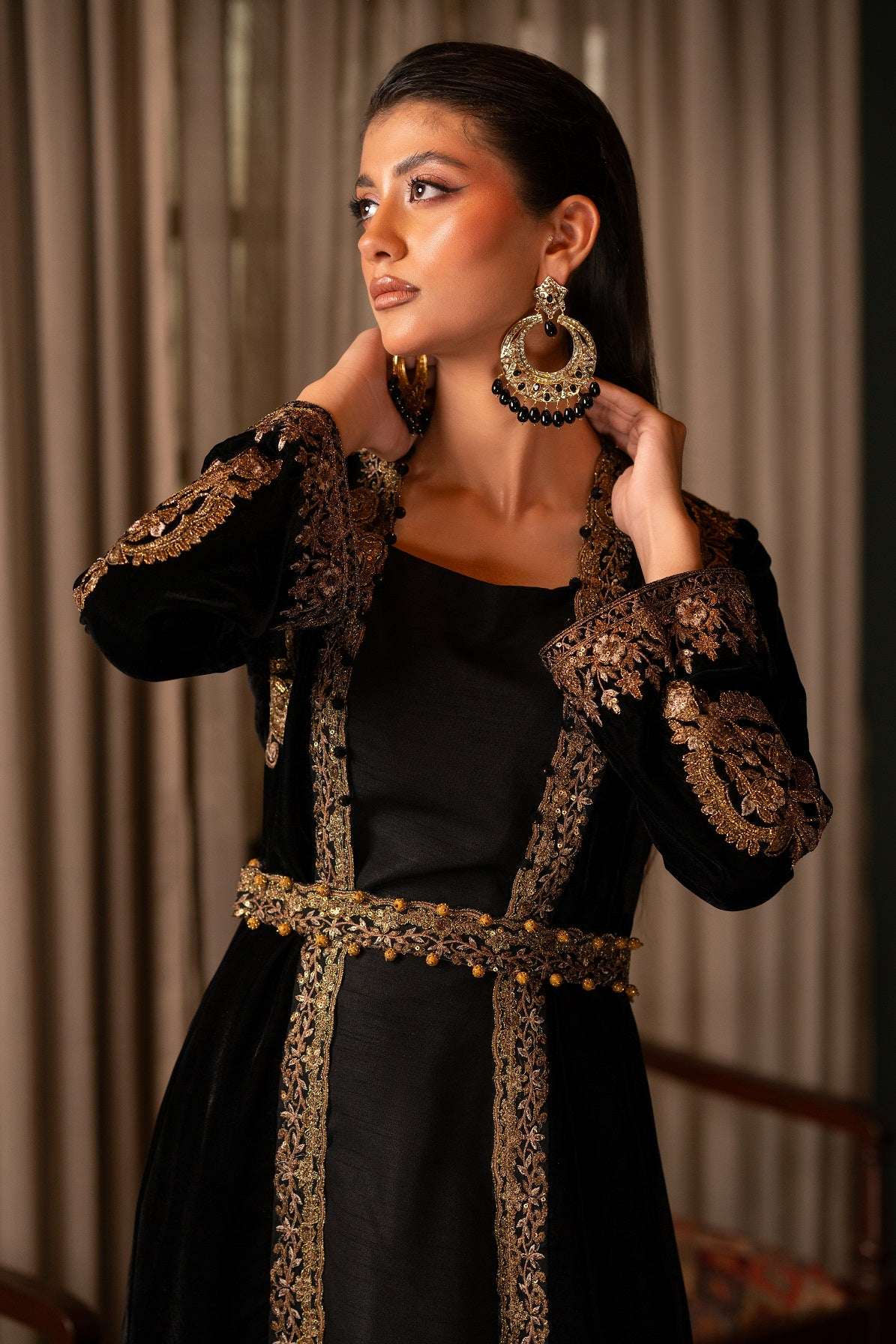 NF-6366 Black Valvet Stitched Coat