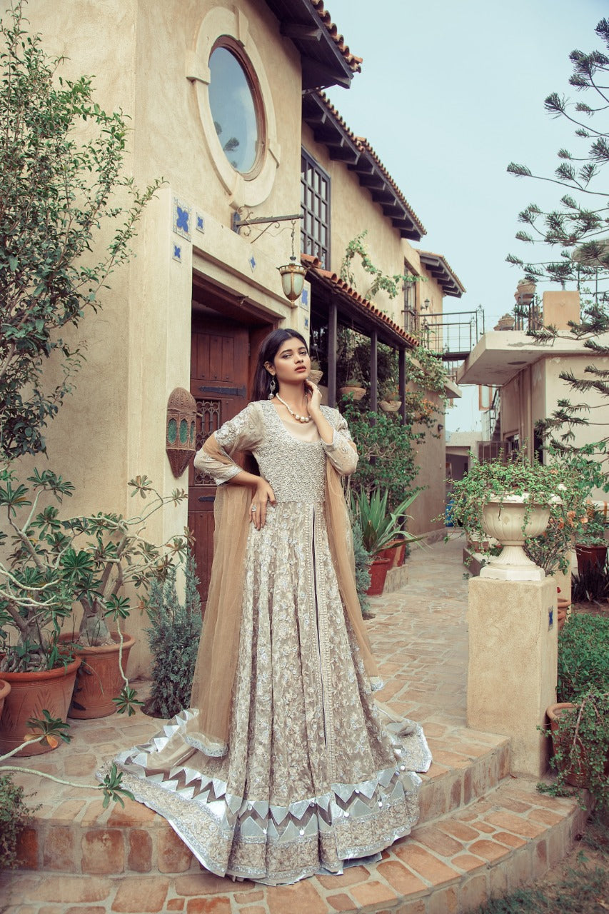 NB-4079 Beige Bridal Stitched 3Pc with
Heavy Dupatta Nakoosh Shop